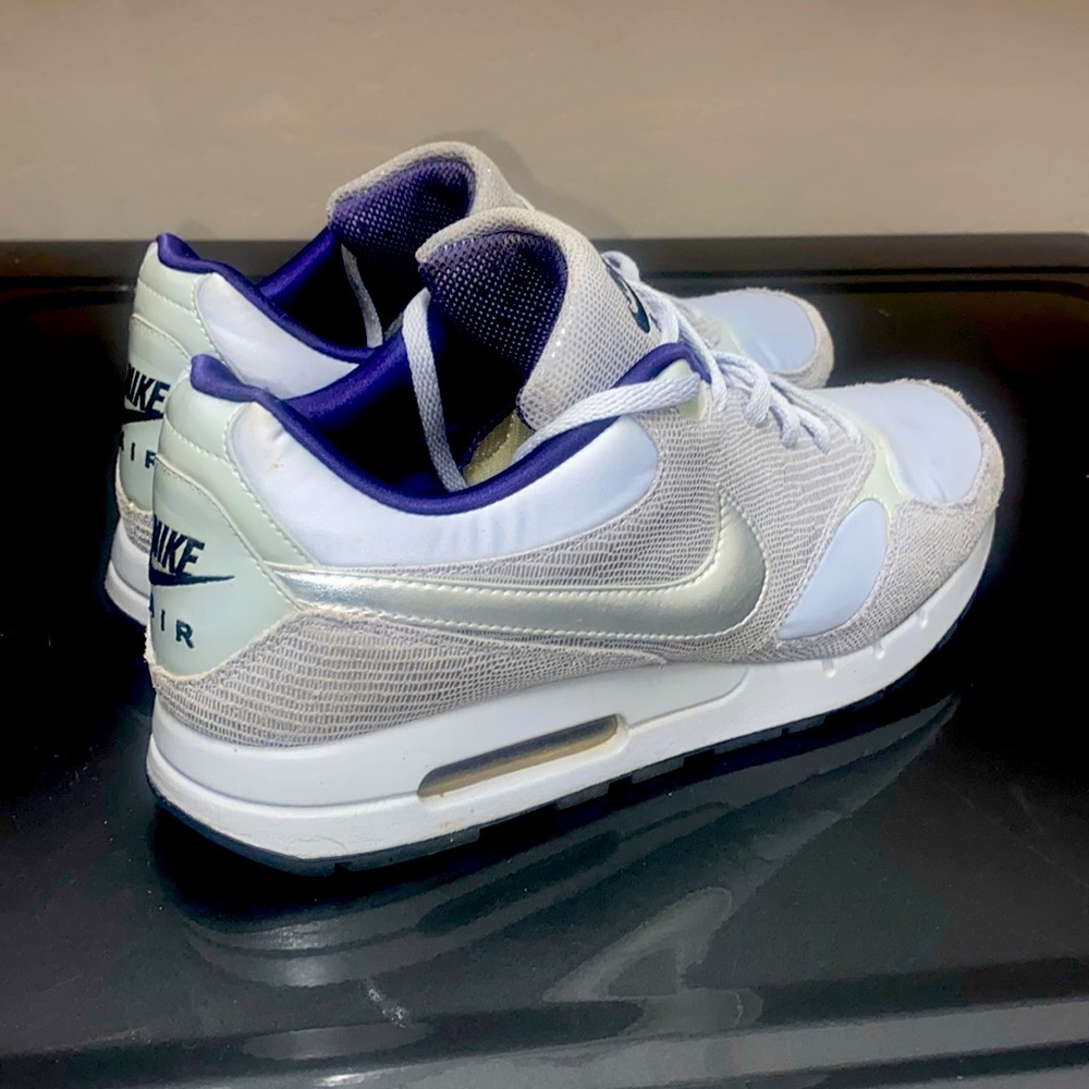 Nike Air Max Silver Snakeskin size 10